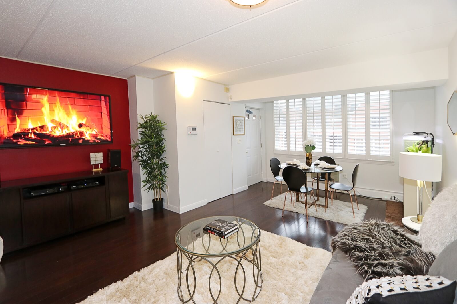 20 Renaissance Ct, Brooklyn 6
